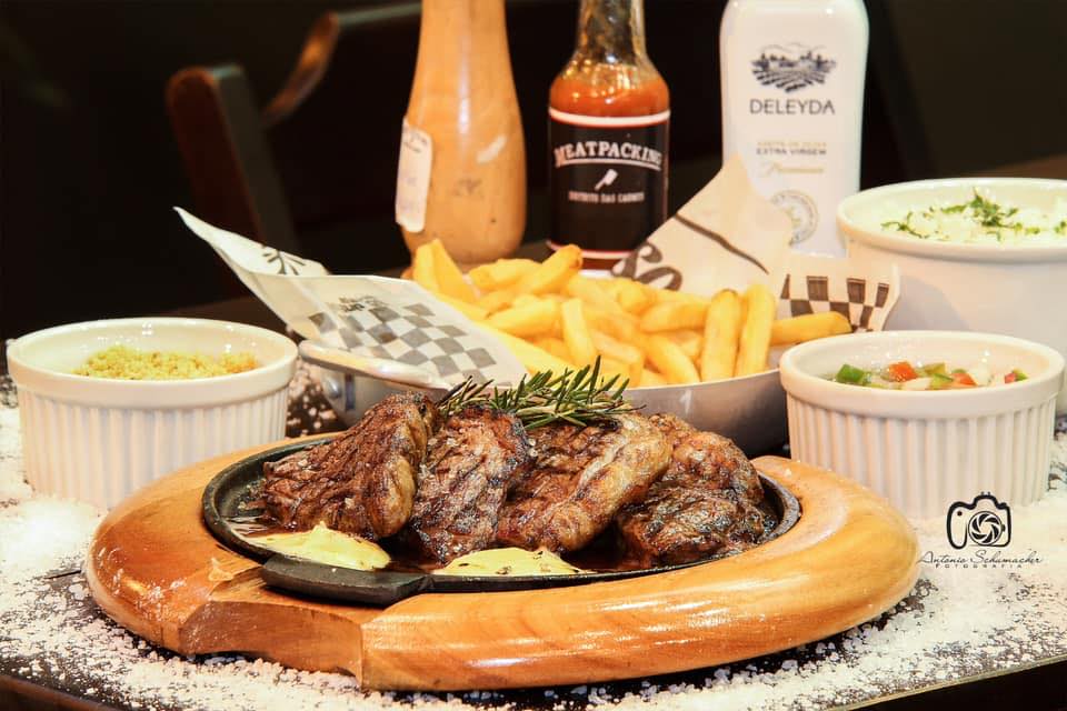 Meatpacking Bar & Grill